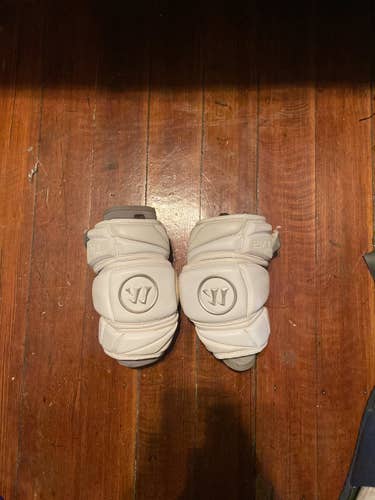 Used Medium/Large Warrior Evo Arm Pads