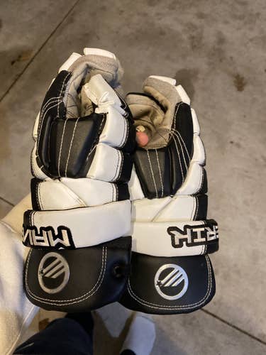 Maverick Player Gloves