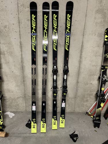 New Women's 2021 Fischer Racing RC4 World Cup GS Skis With Bindings