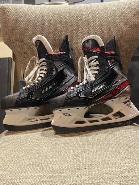 USED 3 Times, Bauer Vapor 2x Pro size 8 D