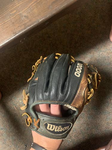 High School/College Infield 11.25" A2000 Baseball Glove