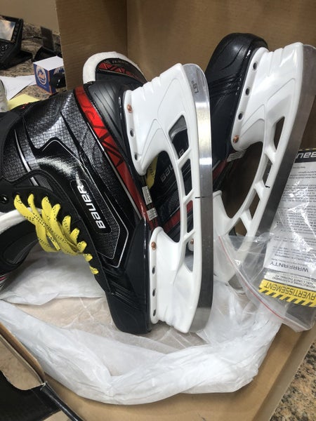 New Bauer Extra Wide Width Size 10 Vapor 2X Hockey Skates