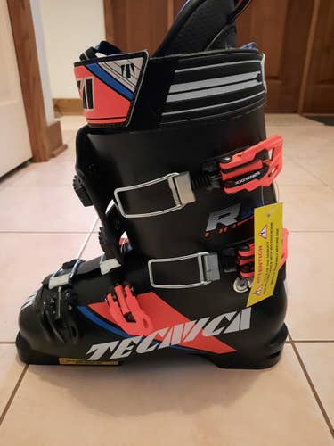 New Technica 9.3 Boots 27.0, 130 Flex