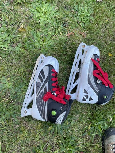 Senior Reebok Regular Width Size 6 6K Goalie Skates