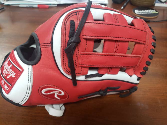 New Rawlings Right Hand Throw Gamer Baseball Glove 11.75"