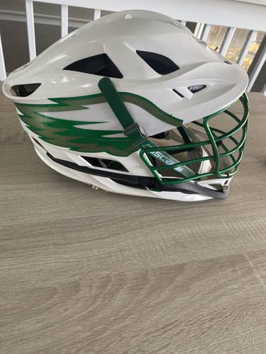 White New Player's Cascade S Helmet