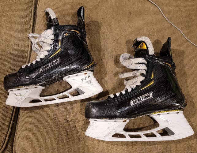 Senior Used Bauer Supreme 2S Pro Hockey Skates 7 Extra Wide