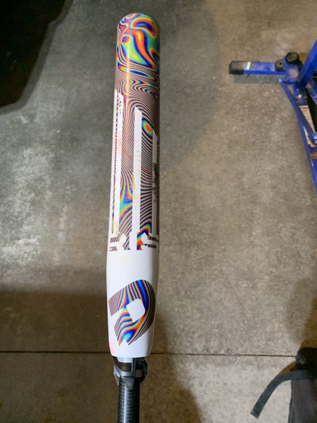 White Used High School/College 2021 DeMarini Composite prism Bat (-10) 22 oz 32"