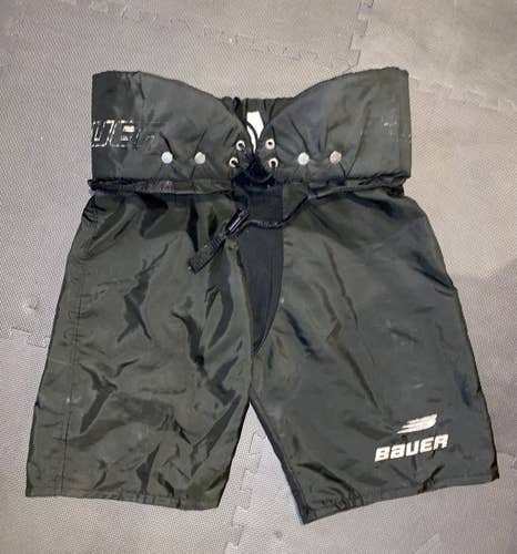 Black Bauer Senior Large Hockey Shell