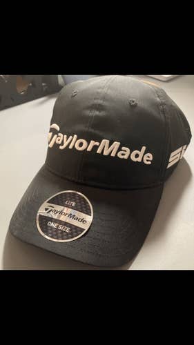New Taylormade golf hat