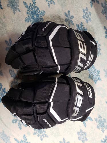 Black Supreme S29 Gloves 13"