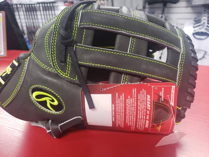 New Rawlings Right Hand Throw Heart of the Hide Baseball Glove 12.75"