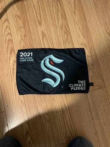 Seattle Kraken Flannel Fury Towel