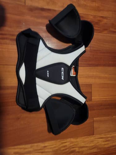 Youth Large CCM LTP Shoulder Pads