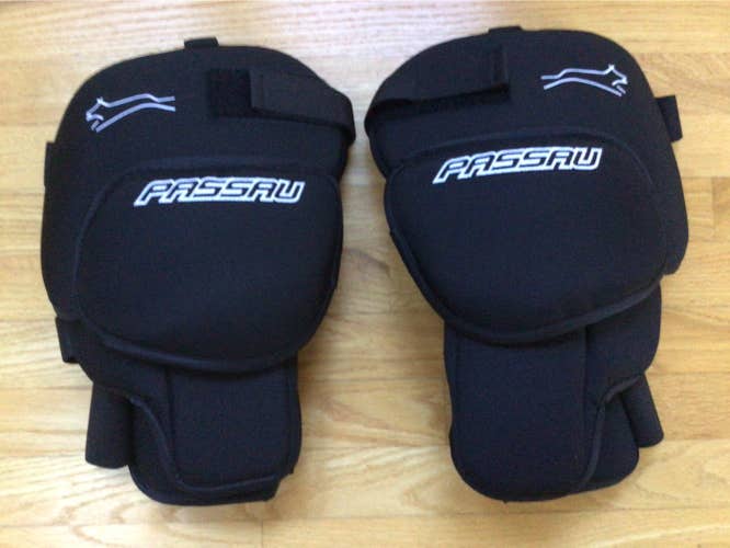 New Passau Pro knee pads size L/ XL