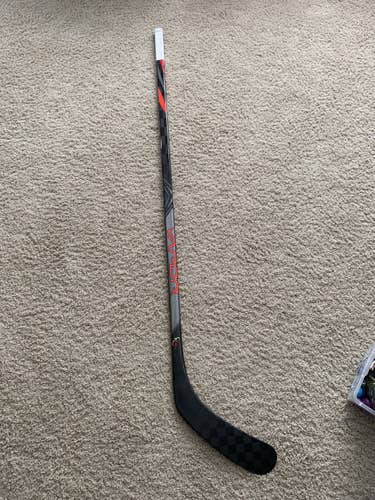 Senior RH Bauer Vapor FlyLite Hockey Stick
