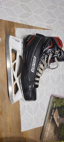 Senior Used Bauer vapor x900 Hockey Goalie Skates Regular Width Size 7.5