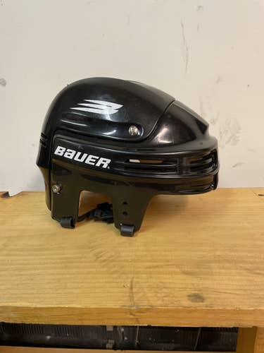 Old Bauer 4500 Helmet- LG