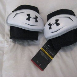 Under Armour lacrosse elbow caps Revenant L large NEW