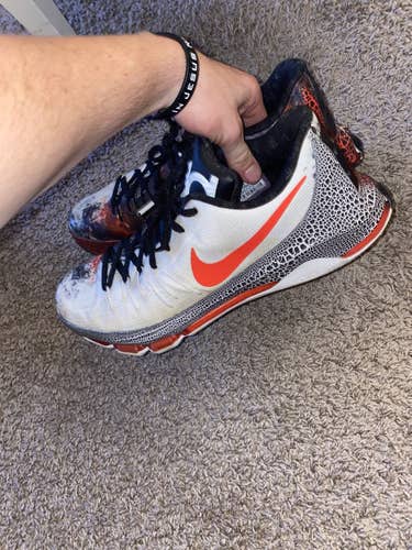 White Men's Size 13 (Women's 14) Nike Shoes