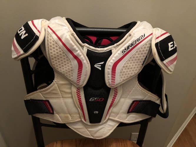 Sr L Hockey Shoulder Pads (Easton Synergy)