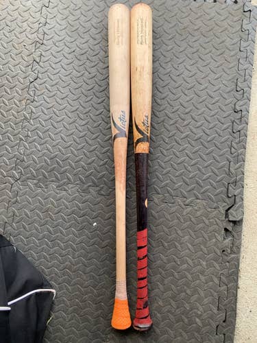 Rhys Hoskins Bats