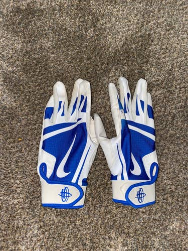 White/Blue Used Medium Nike Huarache Elite Batting Gloves