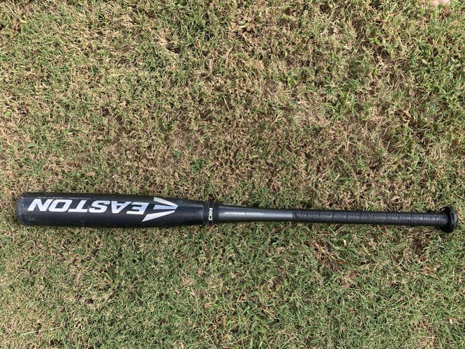 Easton Mako Beast 28 inch -12  2  1/4