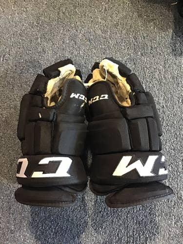 Colorado Avalanche Game Used Pro Stock CCM HG97 Gloves 14”