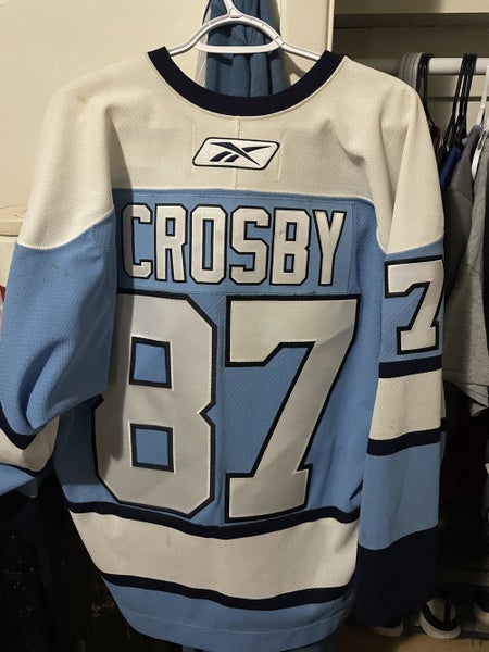 Blue Adult Men's Used Medium Reebok Jersey 2008 Penguins winter classic
