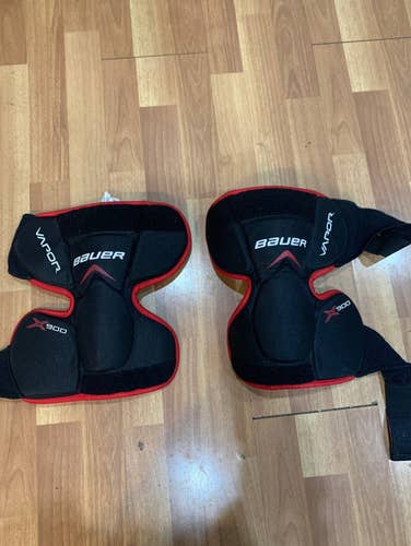 Bauer Vapor x900 Goalie Knee Guards