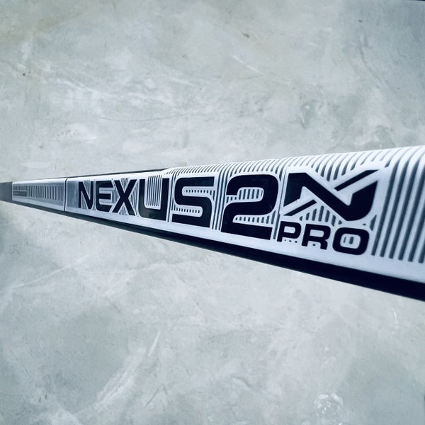 New Bauer 2n pro XL Advanced Pro Stock Stick RH 82 Flex w/ Nexus 2n Pro Wrap