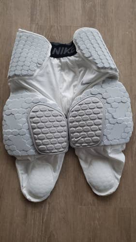 New Large Nike Pro Combat