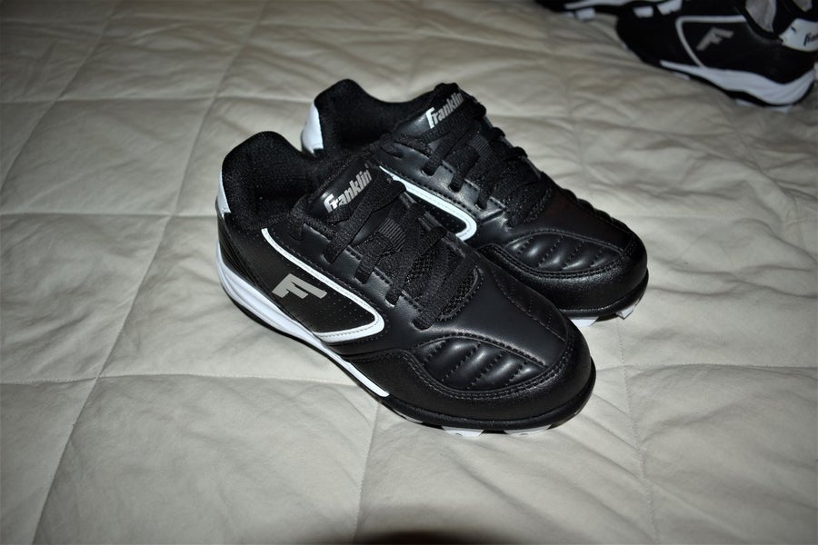 NEW - Franklin Youth Baseball Cleats, Black, Youth Size 12Y