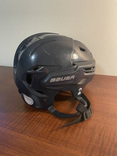 Blue Used Medium Bauer Re-Akt Helmet