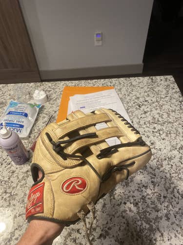 High School/College Outfield 12.75" Heart of the Hide Baseball Glove