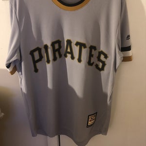 Pittsburgh Pirates majestic men’s MLB Cooperstown jersey M