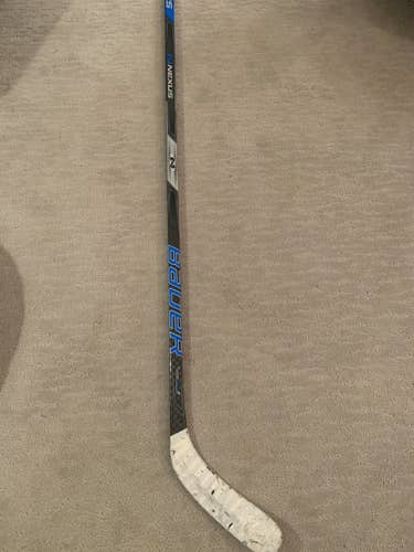 Senior Left Hand Nexus 1N Hockey Stick
