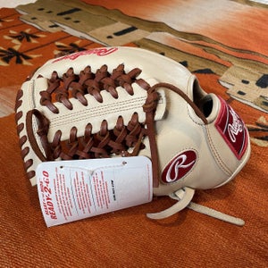 Brand New Rawlings Heart of the Hide PROR205-4CT Baseball Glove 11.75"