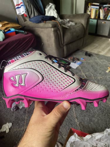 New Warrior Burn 5.0 “Mother’s Day” Edition Cleats