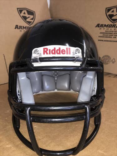USED RIDDELL YOUTH SPEED CLASSIC FOOTBALL HELMET - SMALL - BLACK