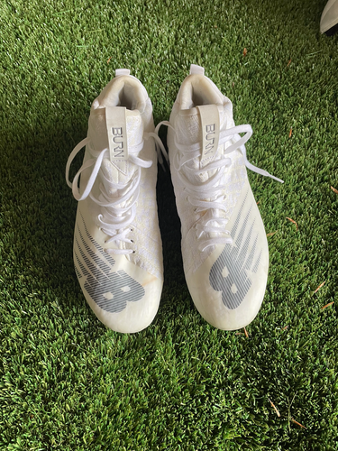 New Size 9.0 New Balance Men's BurnX 2 Mid Cleats