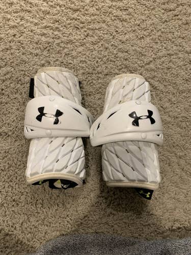 Medium Under Armour VFT Arm Pads
