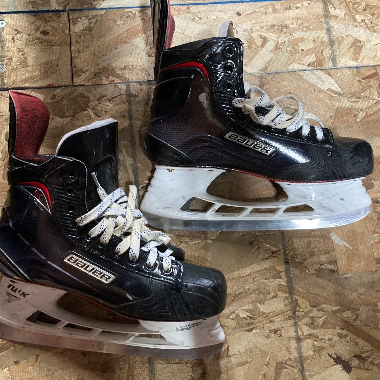 Used hockey skates – Size 43, Sharpening is included - Golden Skate