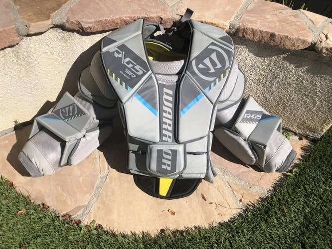 Senior Used Medium Warrior Ritual G5 Sr Goalie Chest Protector