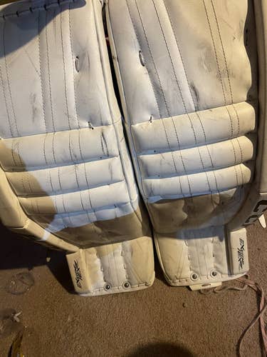 White Senior 34" CCM  Extreme Flex II Goalie Leg Pads