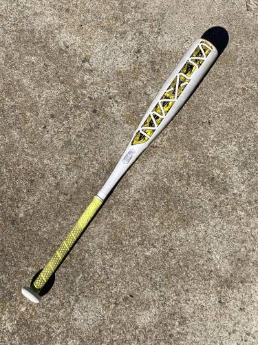 Kid Pitch (9YO-13YO) 2017 Composite (-11) 18 oz 29" Maxum Bat