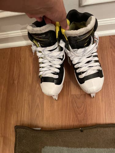 Used CCM Regular Width Size 6.5 Tacks 6092 Hockey Goalie Skates