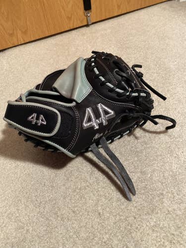 Like New 44 Pro black/mint 32.5 Baseball Catchers Mitt