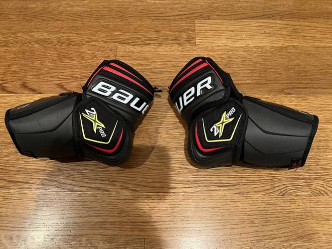 Used Small Bauer  VAPOR 2X PRO Elbow Pads